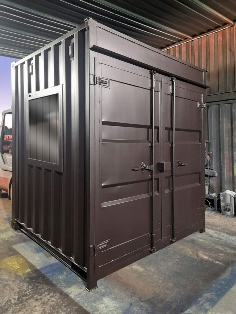High Cube Container with Impact-Resistant Viewing Window 1